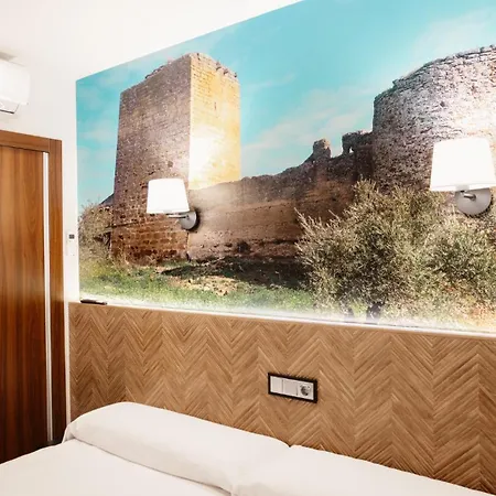 Hostal Central Marmolejo بيت ضيافة