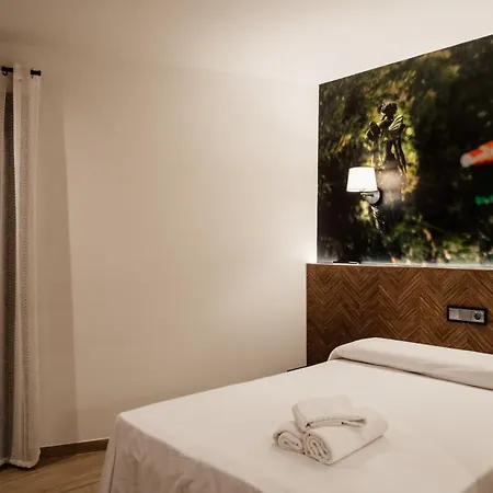 Hostal Central Marmolejo بيت ضيافة