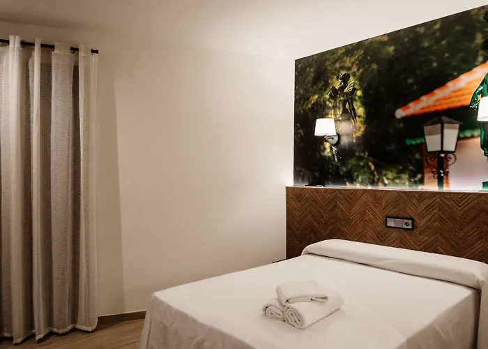 Hostal Central Marmolejo Гостевой дом