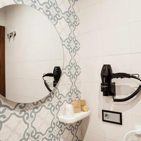 Hostal Central Marmolejo בית הארחה 3*