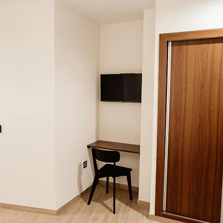 Hostal Central Marmolejo בית הארחה